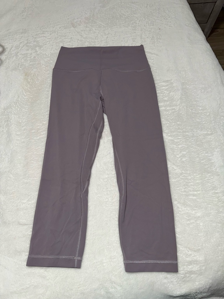 Lululemon Athletica Mauve Capri Leggings